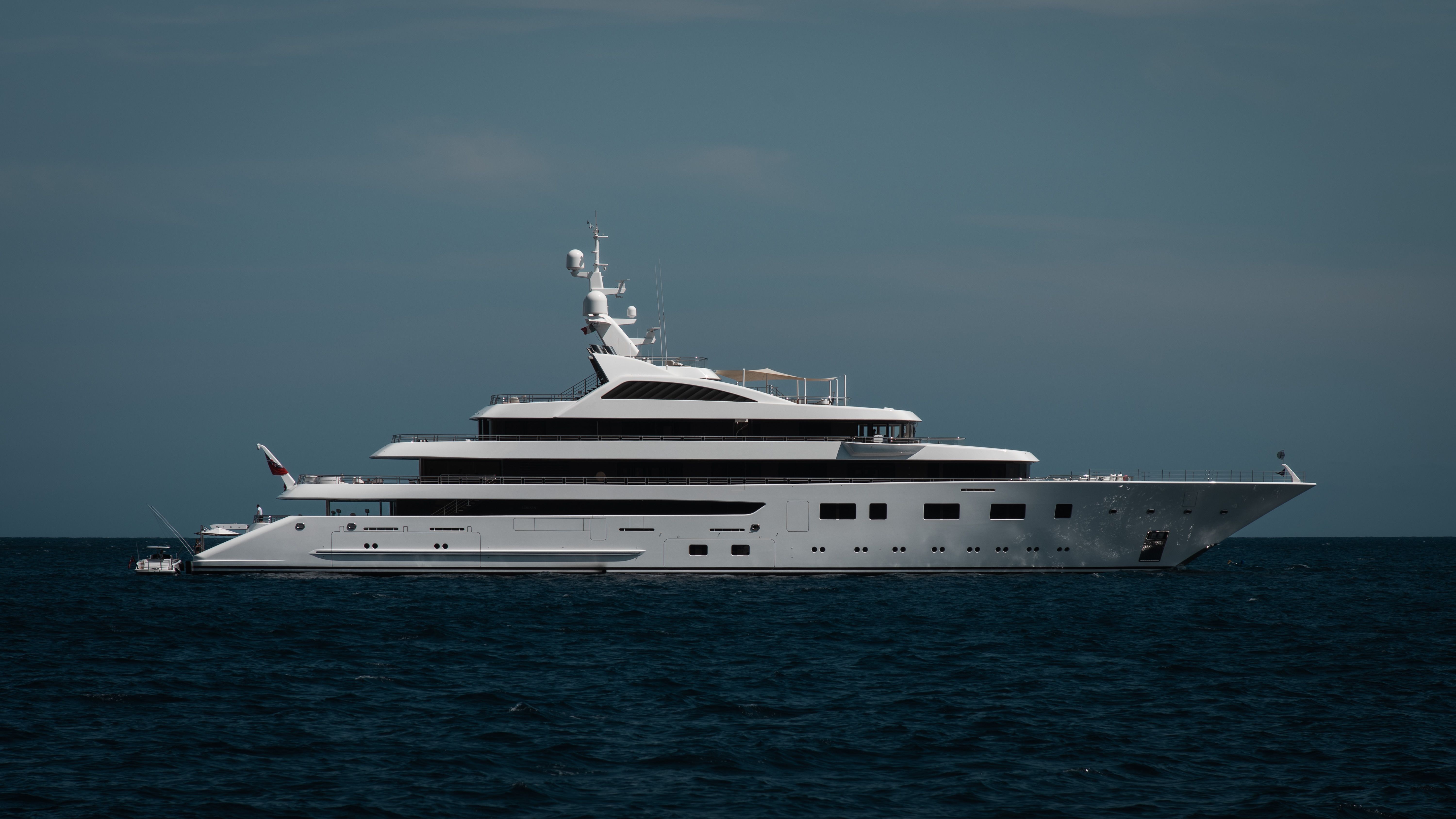 Superyacht deckhand on deck